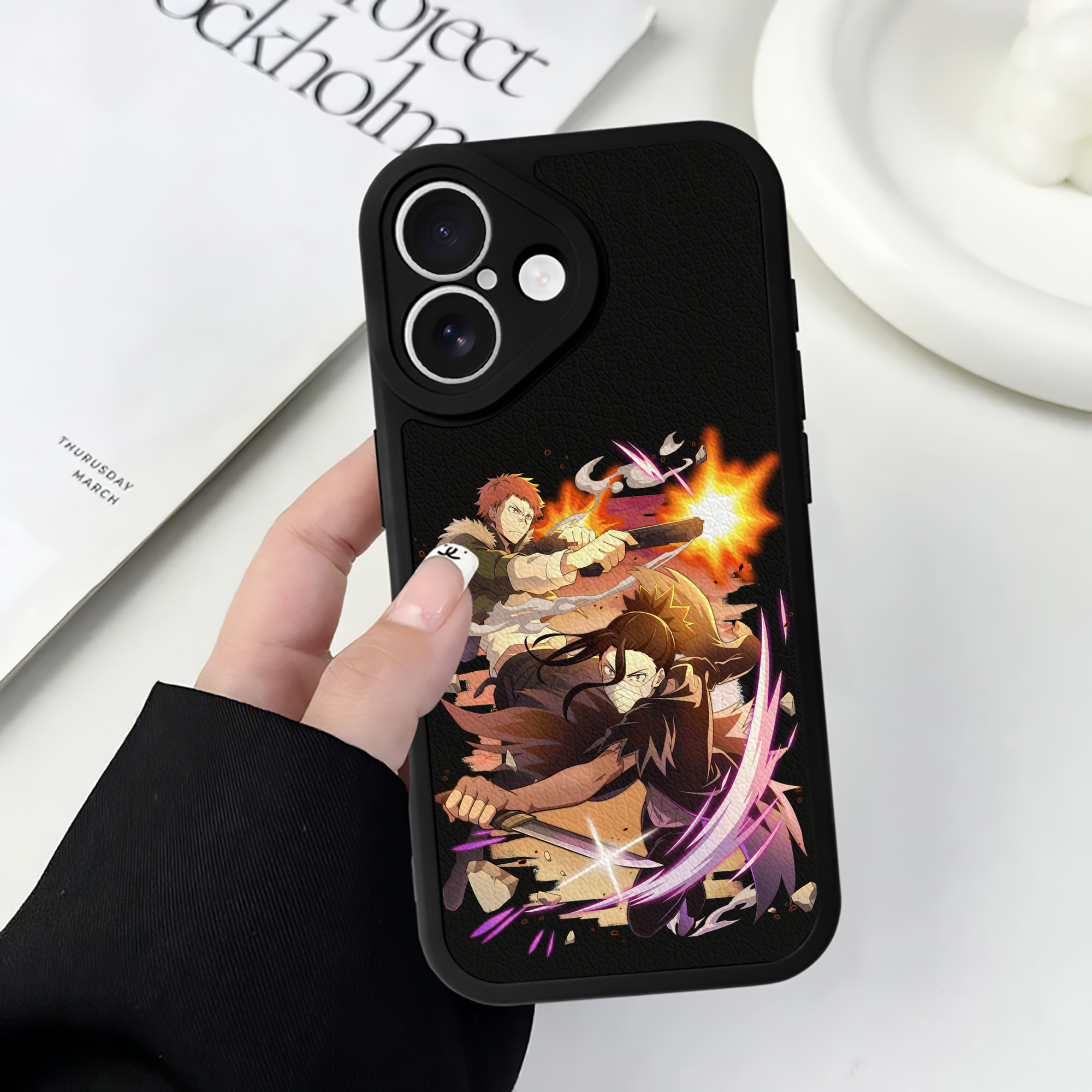 （画像用） 文豪ストレイドッグス Bungo Stray Dogs 【iPhone 16シリーズ対応】シリコンスマホケース（レザー調） 材質：シリコン